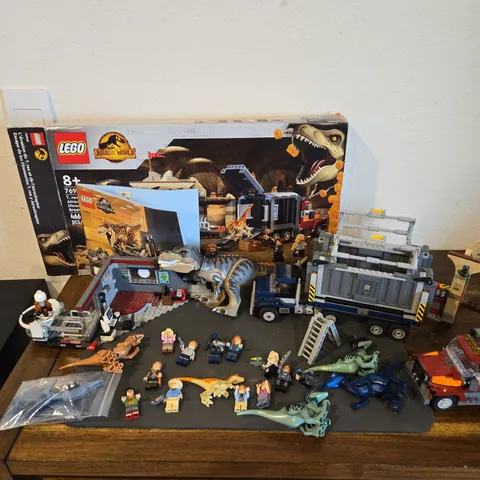 LEGO Jurassic World Bulk Lot Dinosaurs Vehicles Minifigures 76948/75933