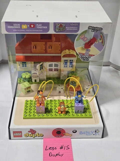 LEGO DUPLO Bluey 10459 Family House Lighted Store Display Case Clear Plastic