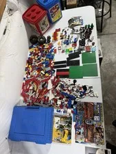 Huge Vintage 1990s LEGO Lot – Minifigures, Baseplates, Manuals & Storage Cases