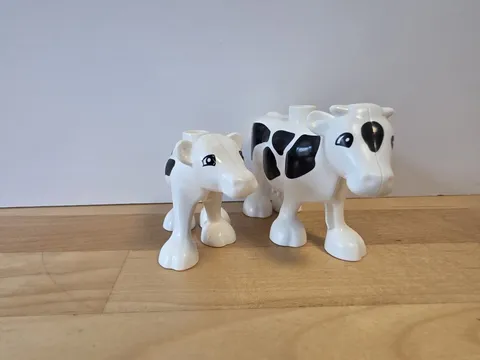 Duplo Cow With Calf