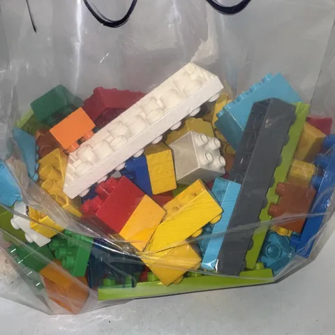 LEGO - DUPLO - HUGE BRICK SALE - LOT of 100 PIECES - $29.99 - FREE SHIPPING !!