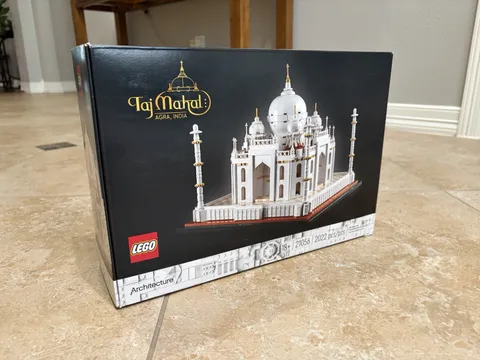LEGO Architecture: Taj Mahal (21056) UNOPENED