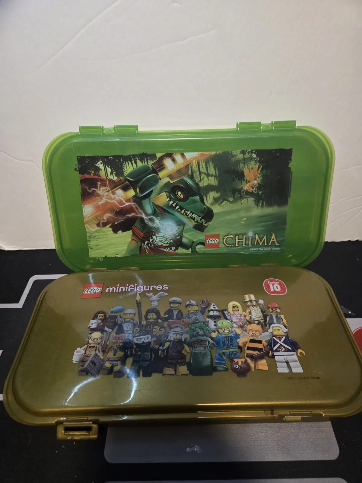 Lego Chima And Series 10 Minifigure Storage Cases Green Gold Pre-owned