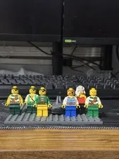 LEGO Pirates Minifigure Lot of 6 Imperial Soldiers Pirates