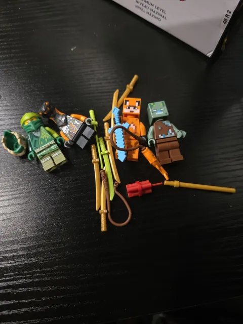 LEGO Bulk Lot Minifigures Minecraft Mixed Bricks Parts Pieces Incomplete Sets