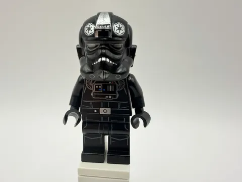 LEGO STAR WARS Part sw0543 - Imperial TIE Fighter Pilot, silver insignia, scowl