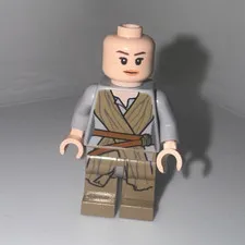 LEGO Minifigure Tan Outfit w/ Brown Belt, Bald Head (No Hairpiece)