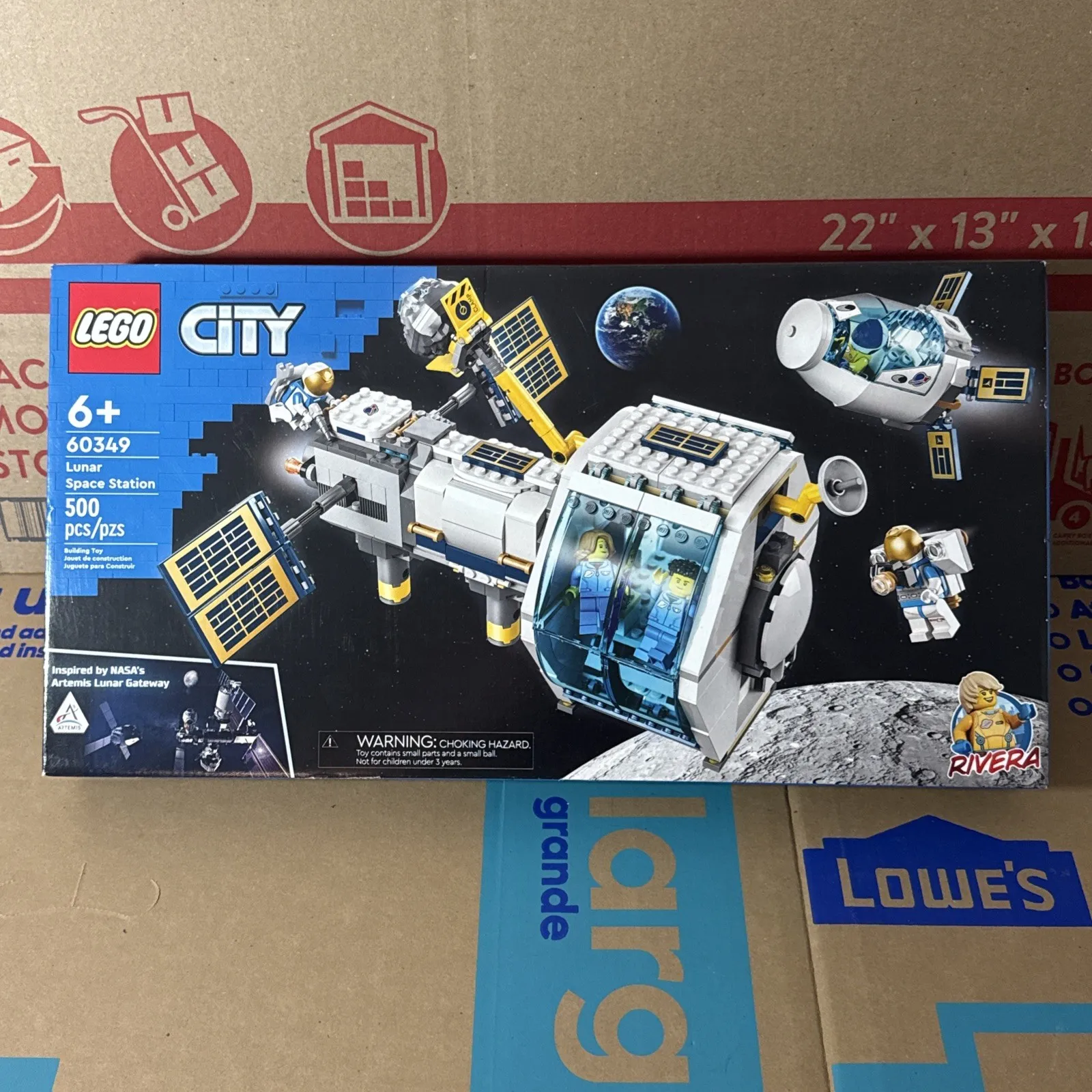 LEGO City Space Port Lunar Space Station 60349 NIB Sealed