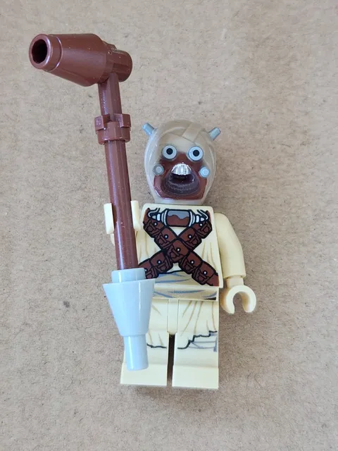 LEGO Star Wars Tusken Raider Minifigure sw0620 Crossed Belts Sand Person Used