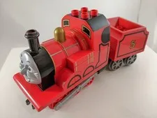 LEGO Duplo JAMES Locomotive TRAIN + CARGO CAR #5  8 Pieces Thomas Tank Engine