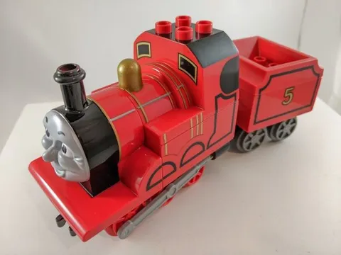 LEGO Duplo JAMES Locomotive TRAIN + CARGO CAR #5  8 Pieces Thomas Tank Engine