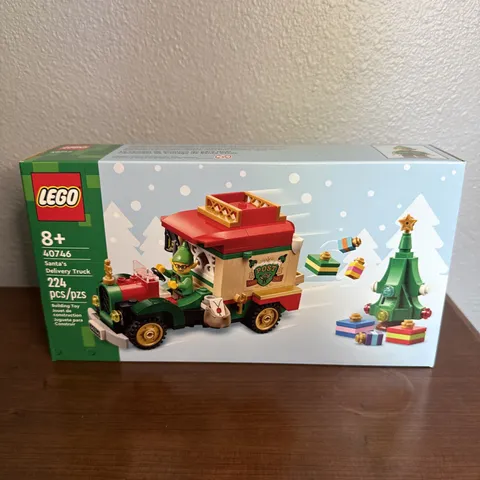 LEGO 40746 Santa's Delivery Truck 224pcs New 