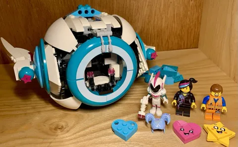 Lego Movie 2 70830 Sweet Mayhem’s Systar Starship (Incomplete) W/Minifigures