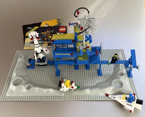 Vintage LEGO Inter-Galactic Command Base 6971 *Incomplete, please Read*