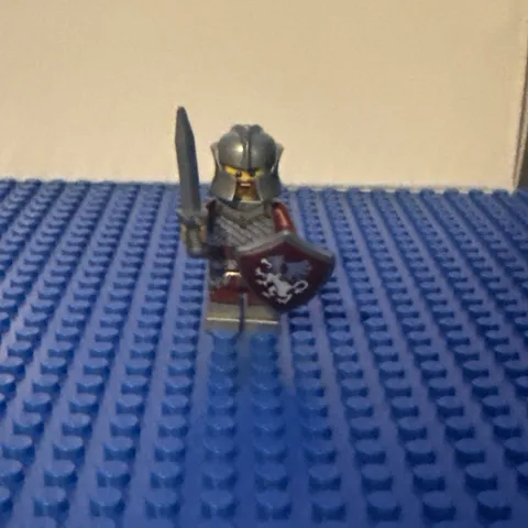 LEGO Castle Griffin Knight Minifigure Male IDEA232 -  21358 Vending Machine NEW