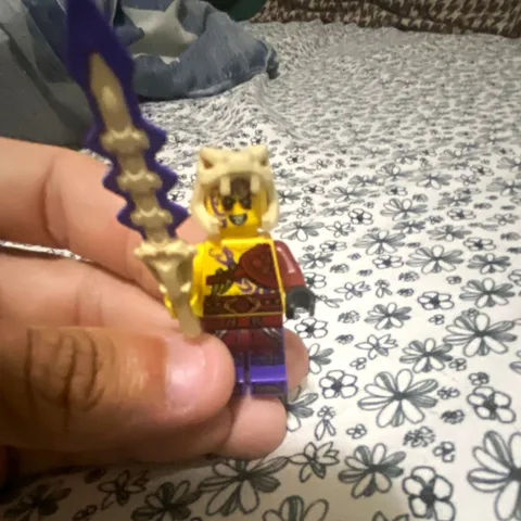 LEGO Minifigure Tan Animal Hood Purple Legs Skull Headpiece Purple/Gold Sword