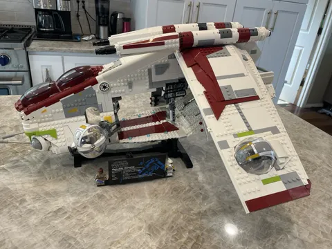 LEGO Star Wars UCS Republic Gunship 75309 Complete Set wth minifigures