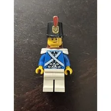 Lego Bluecoat Soldier 2 Lopsided Smile #pi153 Set #70411 Treasure Island