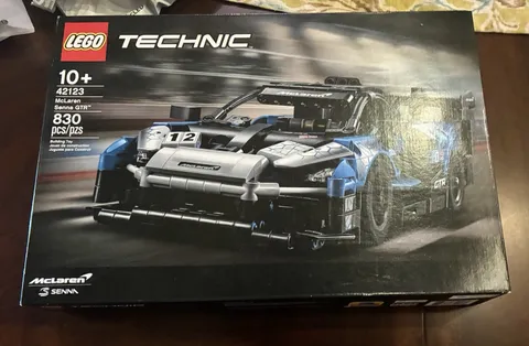 LEGO TECHNIC: McLaren Senna GTR (42123)