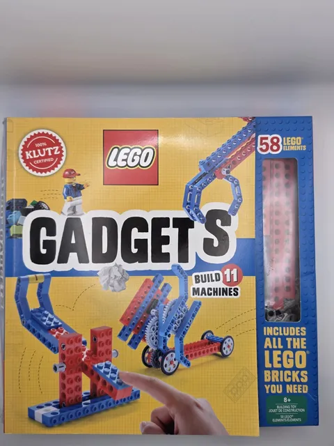 Lego Gadgets Book and Lego Building Kit : Sealed Pack