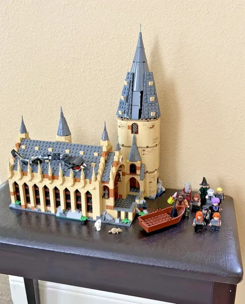 LEGO 75954 Harry Potter - Hogwarts Great Hall (Includes Manual)