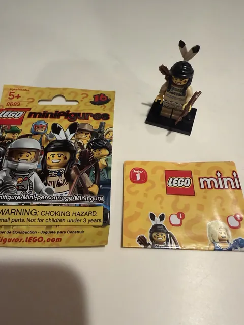 Lego Minifigure Series 1 Tribal Hunter (8683)