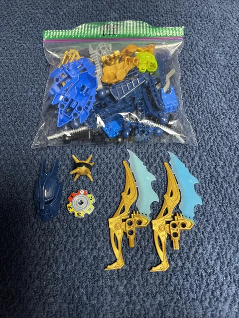 LEGO Bionicle Glatorian 8981 Tarix 100% Complete Good Shape