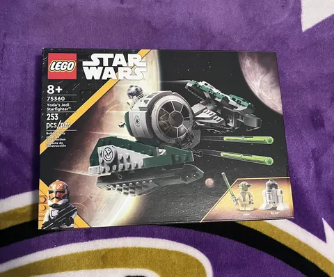 LEGO Star Wars: Yoda's Jedi Starfighter (75360)
