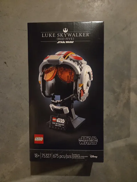 LEGO Star Wars: Luke Skywalker (Red Five) Helmet 75327 New