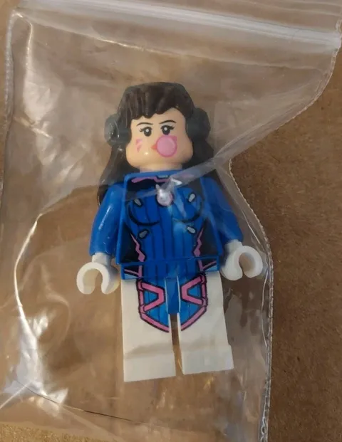 Lego Overwatch D.Va Minifigure Brand New Assembled 