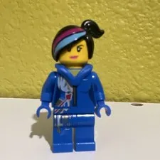 LEGO Minifigure Wyldstyle Blue space suit 