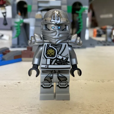 Minty LEGO Ninjago Zane Titanium Ninja 70748