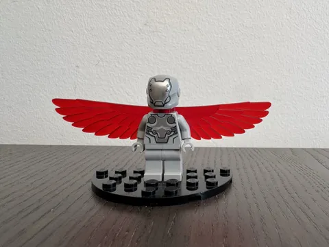 LEGO Marvel Super Heroes Super Adaptoid Minifigure Red Wings Vulture Gray Villan