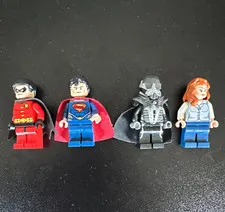 LEGO DC Minifigure Lot of 4 - Robin, Superman, General Zod, Lois Lane