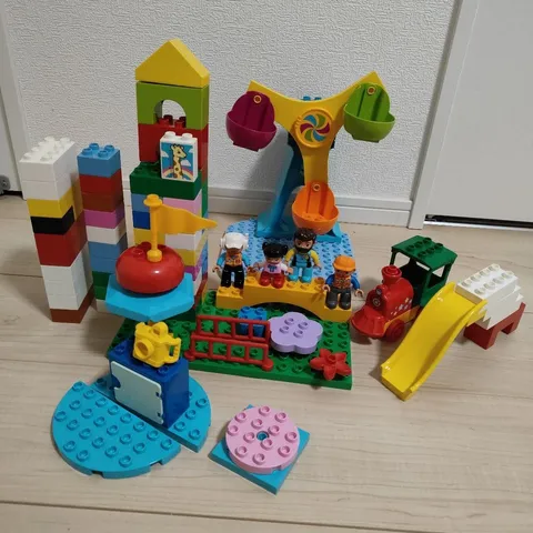 LEGO DUPLO Ferris Wheel Train Slide Bundle with Storage Box