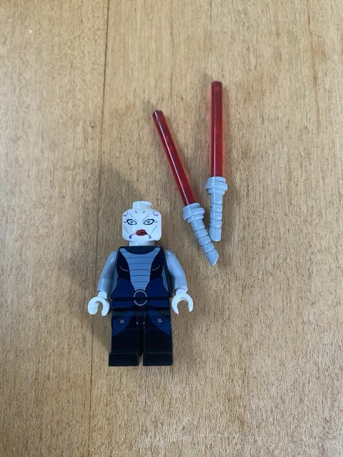 Lego Star Wars Asajj Ventress - Black Torso Minifigure