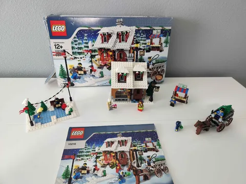 LEGO Creator Expert: Winter Village Bakery (10216) W/ Instructions & Box