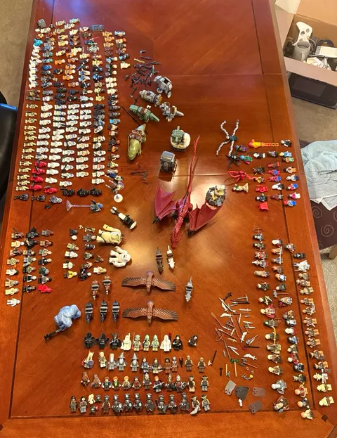 Large LEGO Collection – Star Wars, Lord of the Rings, The Hobbit, and more!
