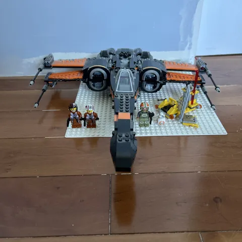 LEGO Star Wars: Poe's X-Wing Fighter 75102 w/ All Minifigs (no manual, no box)