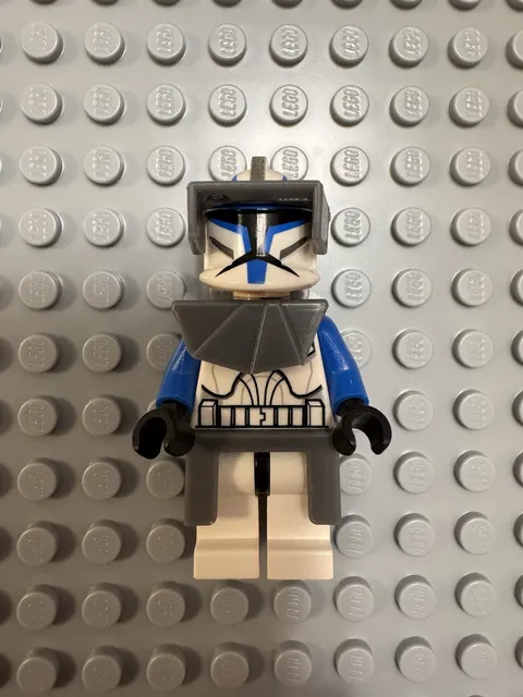 LEGO Star Wars Captain Rex Phase 1 Clone with Pauldron & Kama Minifigure SW0194