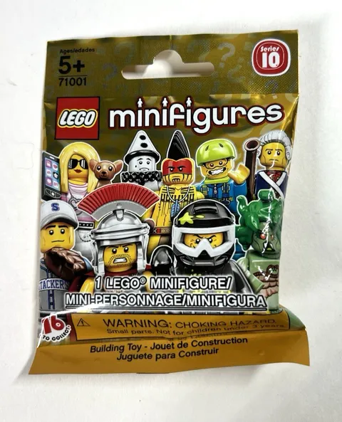 LEGO Series 10 Collectible Minifigures 71001 - MEDUSA  SEALED Retired - 2013