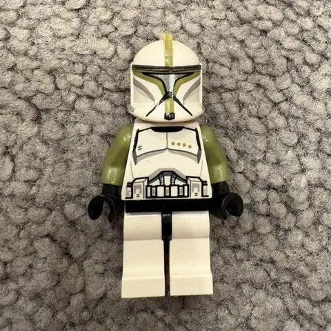 LEGO Star Wars Clone Trooper Sargent (Olive Green) Minifigure SW0438