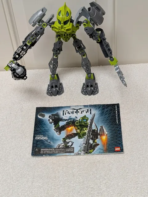Lego 8686 - Bionicle Phantoka - Toa Lewa -  Used -100% complete w/Instructions