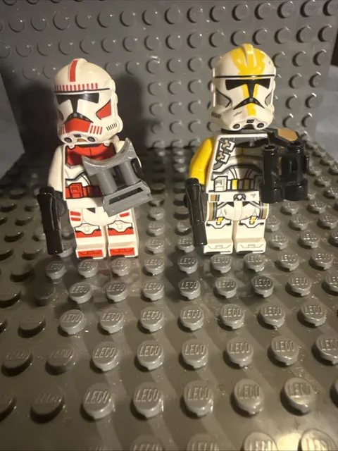 LEGO Star Wars Clone Specialist Lot of 2 sw1305 sw1422 W/ Blasters Binoculars