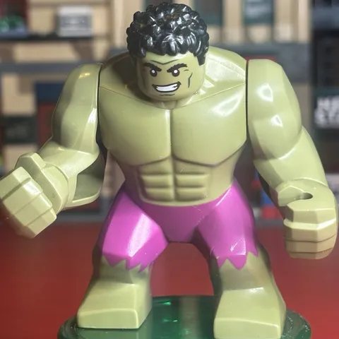 LEGO Marvel Super Heroes Incredible Hulk Purple Pants 76018, Big Figure Avengers
