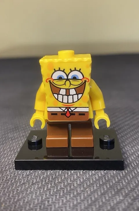 LEGO Spongebob Squarepants Minifigure bob021 Grin w/ Bottom Teeth - Set 3833