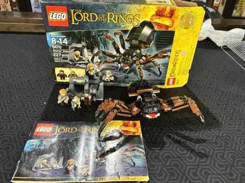 LEGO 9470 The Lord of the Rings: Shelob Attacks 100% complete Box/instructions