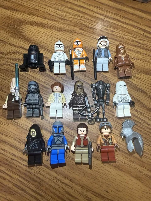 LEGO Star Wars Minifigure Lot Includes Clones Padme Droid Emperor, And More