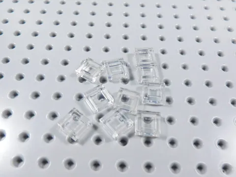 LEGO Lot of 10 Trans Clear 1x1 Smooth Tile Plates BA