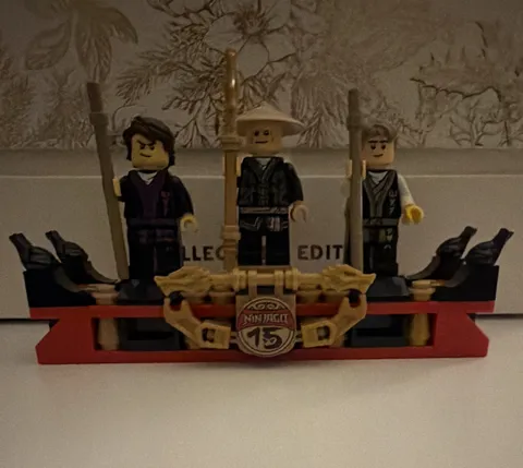 LEGO NINJAGO 15th Anniversary Limited Edition Sensei Wu Minifigure 3pc